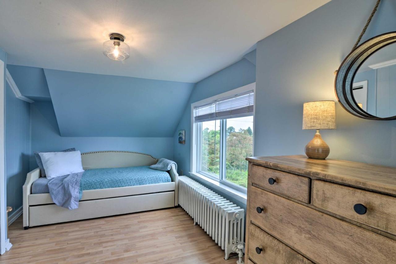 Enchanting Family House With Balcony Less Than 3 Mi To Wvu! 摩根敦 外观 照片
