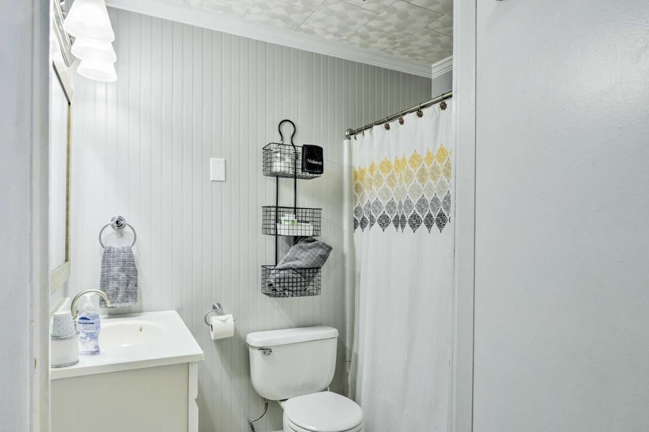 Enchanting Family House With Balcony Less Than 3 Mi To Wvu! 摩根敦 外观 照片
