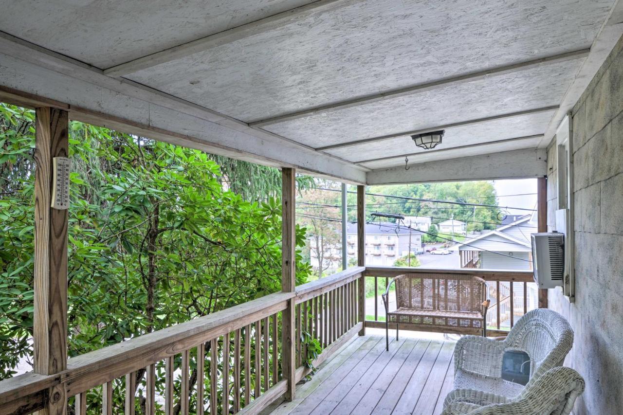 Enchanting Family House With Balcony Less Than 3 Mi To Wvu! 摩根敦 外观 照片
